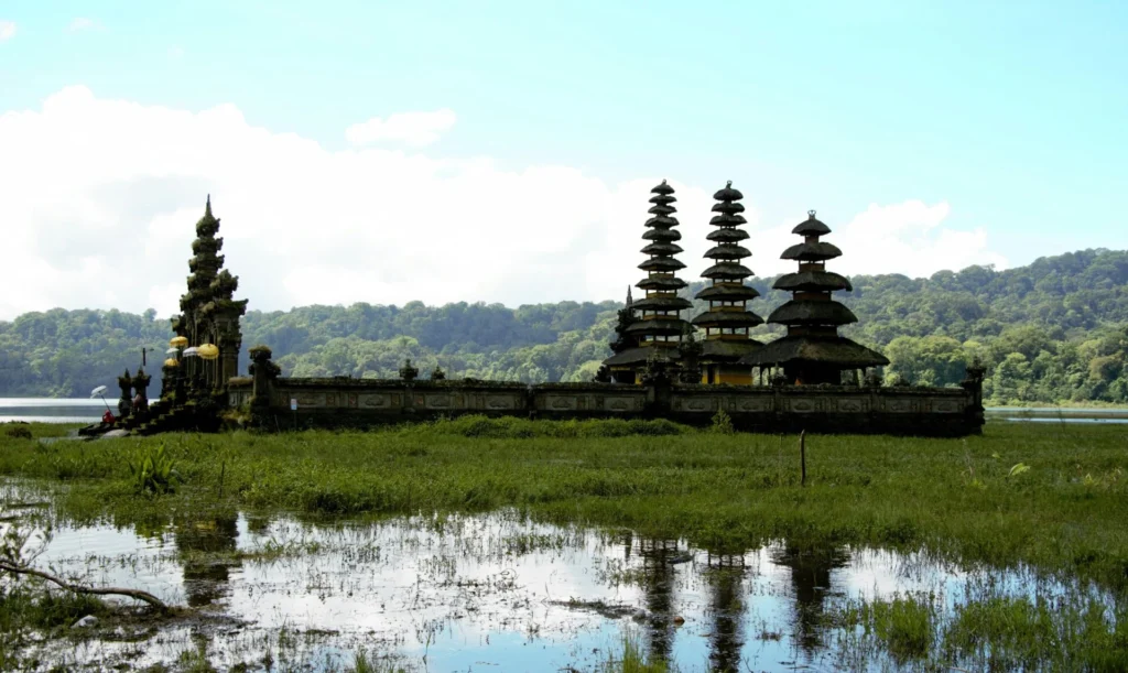 Danau Tamblingan